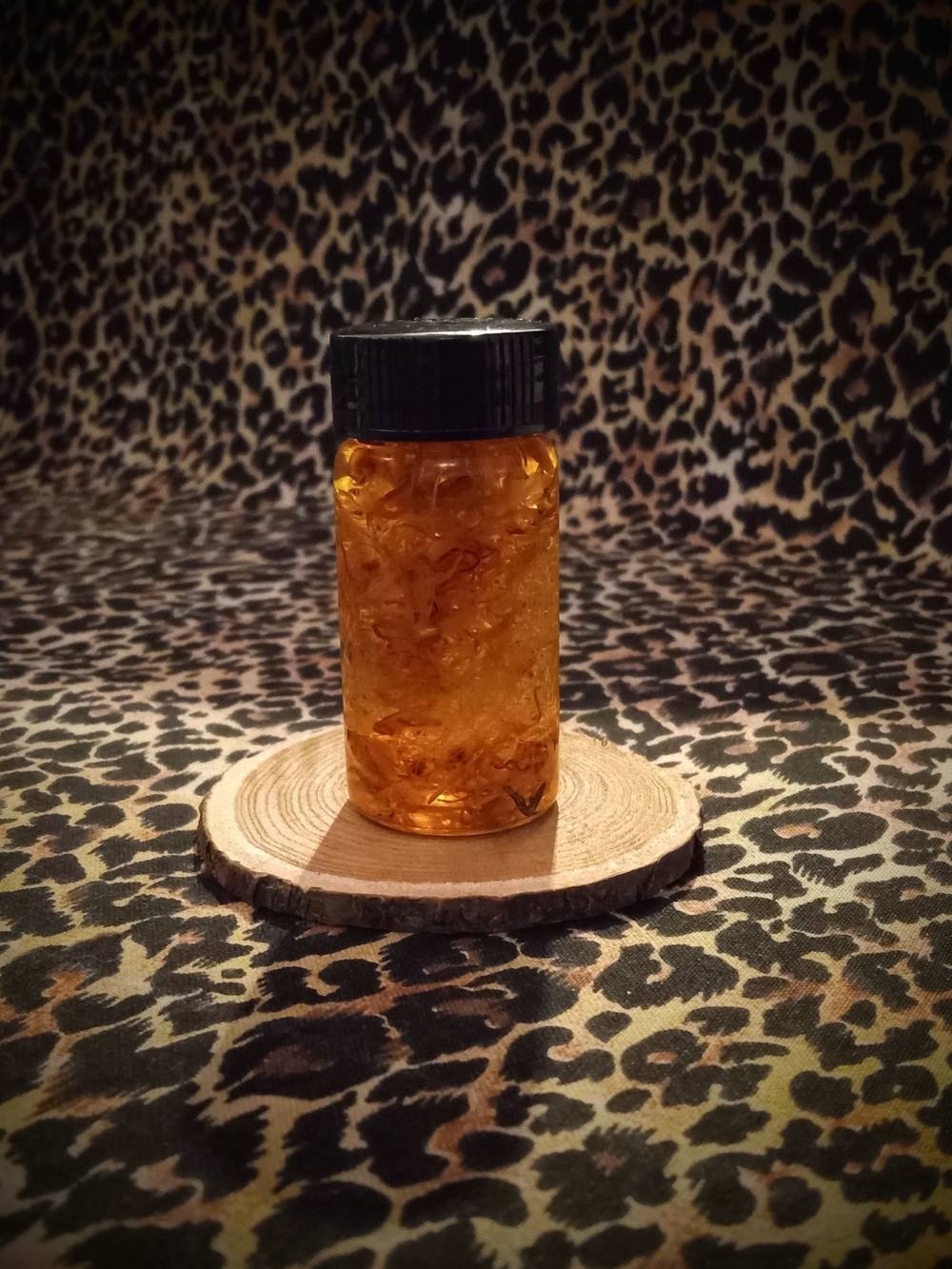 Goddess Ritual Oil ~ Venus ~ Beauty and Charm